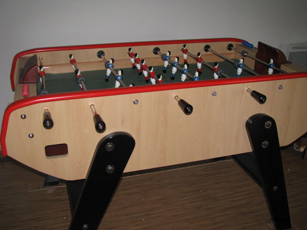 ....et pour les plus grands le traditionnel BabyFoot