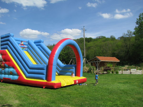 toboggan géant pour des sensations de fêtes foraines ! toboggan géant pour des sensations de fêtes foraines !