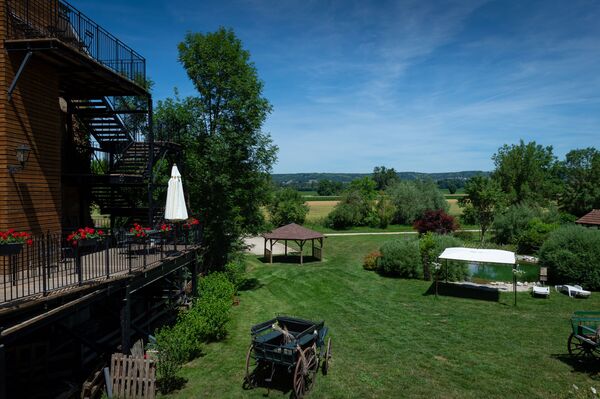 parc du moulin piongo en is&egrave;re mariage