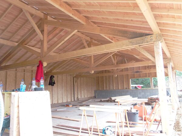 le futur chapiteau en bois pour les festivités