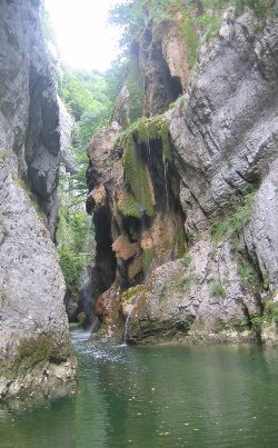 Les gorges du Guiers mort (à 60km)
